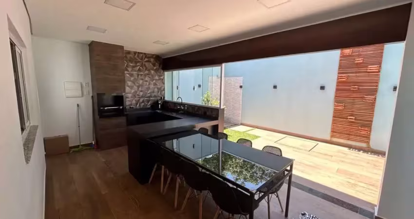Casa com 3 quartos à venda na Rua Padre Eugênio, Jardim Jacinto, Jacareí