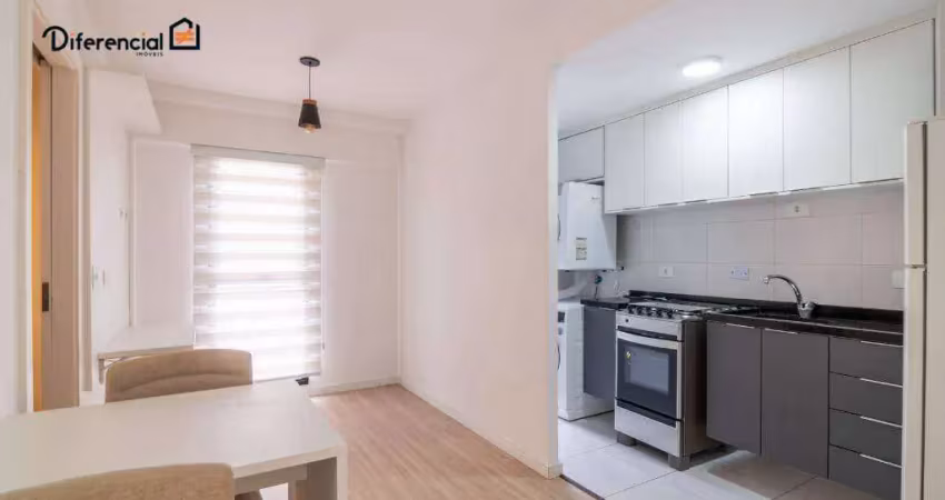 Apartamento com 1 dormitório para alugar, 28 m² por R$ 2.860,93/mês - Água Verde - Curitiba/PR