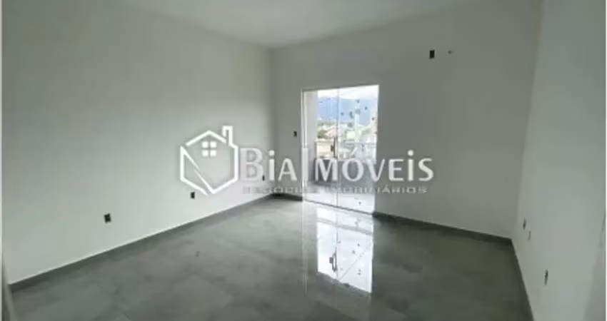 Em residencial aberto — casa duplex — campo grande–rj.