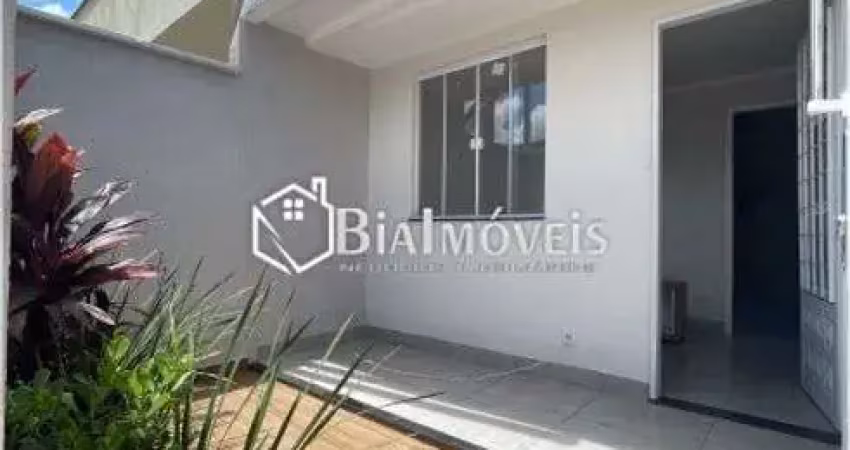 Agora!  Casa em Santíssimo - Apenas 99 Mil.