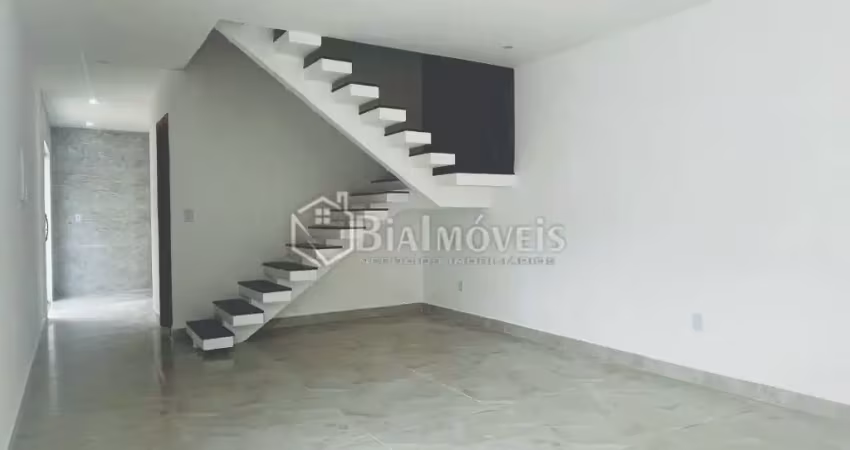 Condomínio, a partir de 190 mil de entrada / casa com 2 quartos (02 suítes).