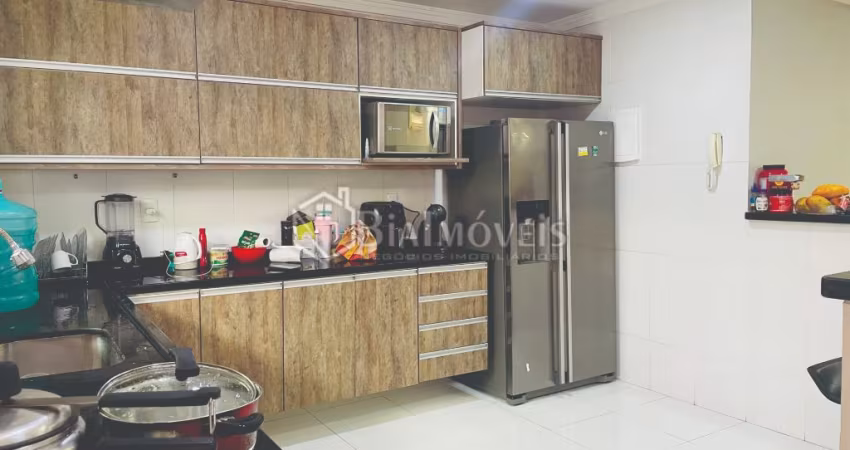Campo Grande - Casa com 2 suítes - Por R$ 750.000,00 - RJ