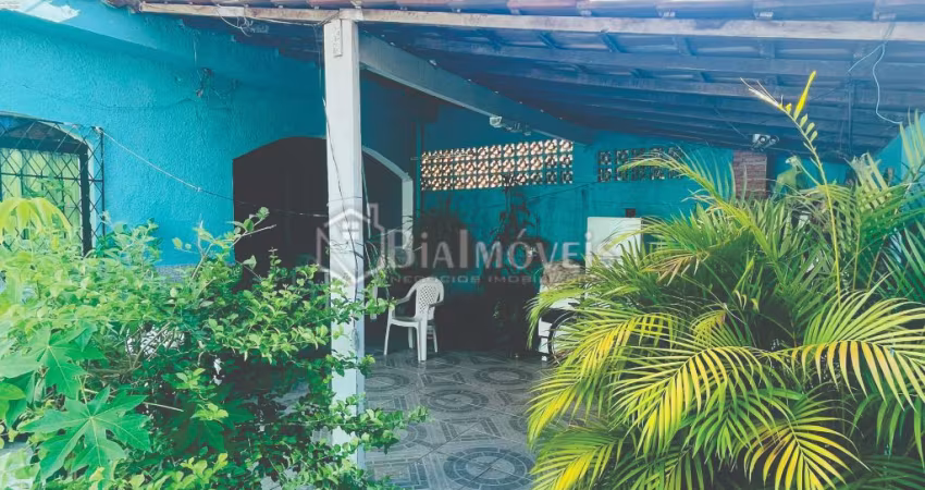 Casa com 02 dormitórios - 150 Mil à vista - em Santíssimo - RJ.