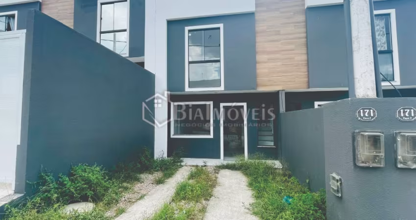 Casa (duplex) em Santíssimo.