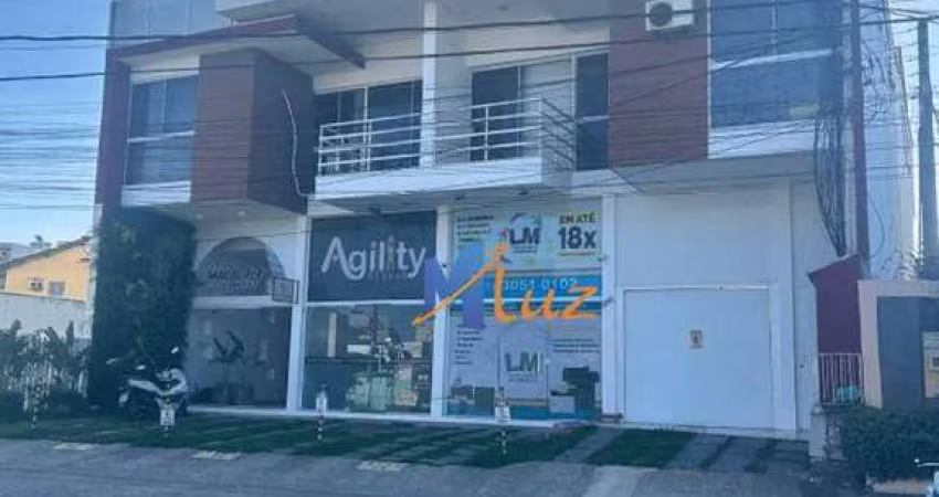 Aluguel de Apartamento Duplex Mobiliado – Av. Evaldo Costa, Macaé