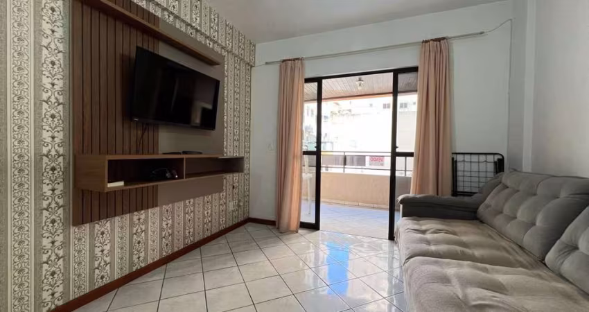 Apartamento 3 Dormitórios Sendo 1 Suíte + 1 Vaga de Garagem  com Ótima Localização em Meia Praia.
