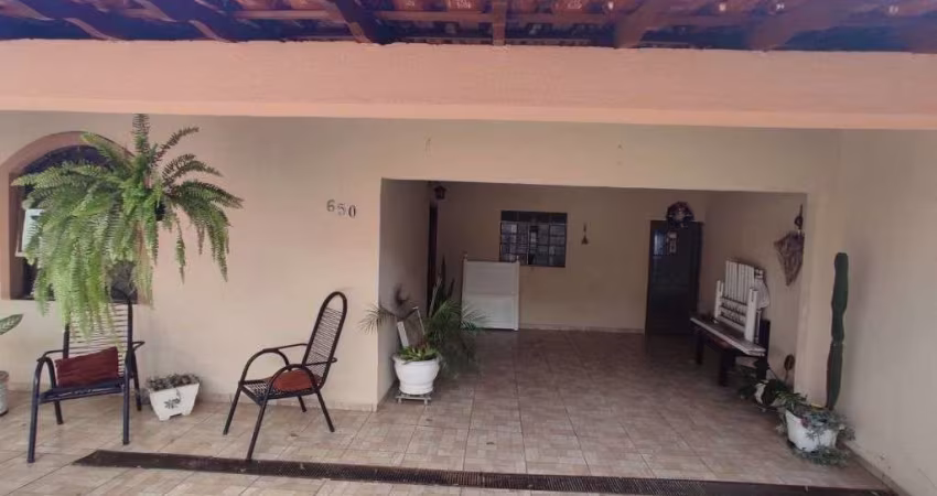 Casa com 3 dormitórios à venda, 150 m² por R$ 480.000,00 - Jardim dos Alpes I - Londrina/PR