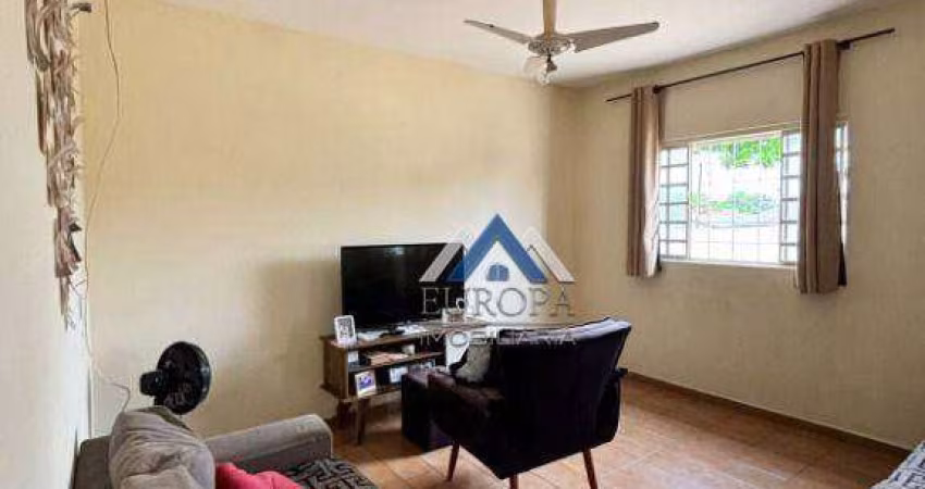 Casa com 3 dormitórios à venda, 192 m² por R$ 420.000,00 - Tarobá - Londrina/PR