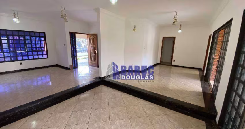 Vende-se linda casa de esquina com sala 3 ambientes, lavabo, 03 suítes, varanda c/ churrasqueira com 312 m² mais quarto R$ 760.000 - Jardim Shangri-La