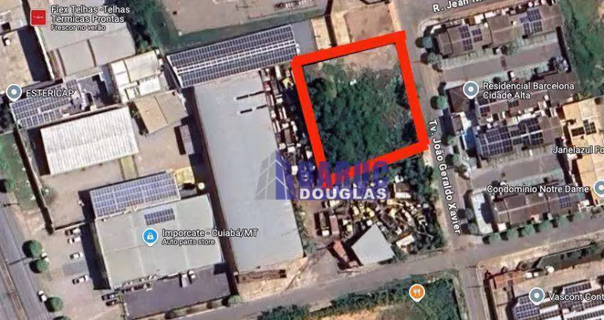 Vende-se 04 lotes juntos que totalizam 1.386m2, o quadra fechado tem 42metros de frente para o asfalto e 33 metros de fundos. terrenos documentados.