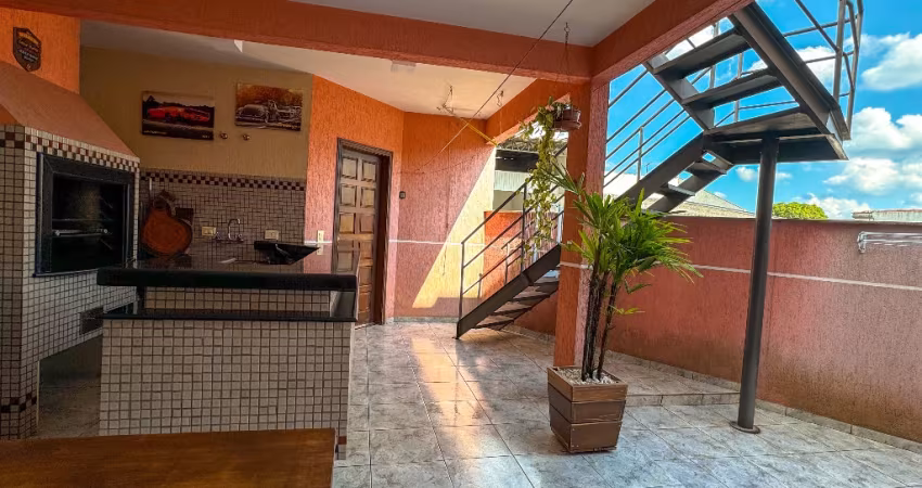 Venda casa + barracão no | Xaxim, Curitiba-PR