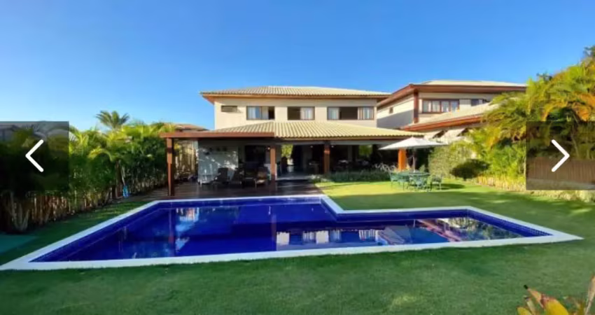Vendo casa de alto padrão, com 05 suites, na praia do forte.