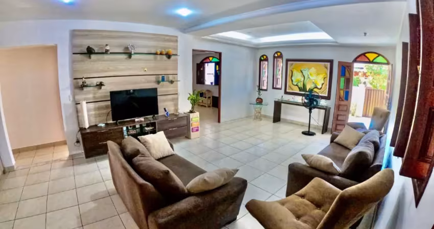 Vendo casa   de 4/4, com 02 suite, no condominio jardim piatã, em piatã, com area privativa - 223 m²- localização privilegiada - em salvador - bahia.