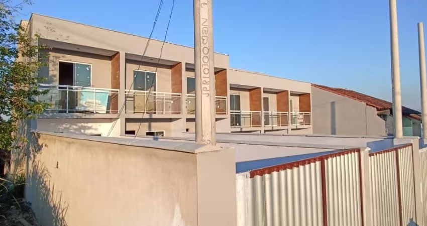 Vendo Linda Casa Dúplex com 2 quartos em Campo Grande