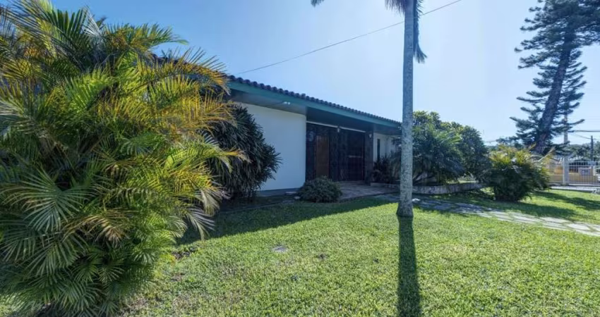 Casa com 5 quartos à venda na das Orquídeas, 397, Patronato, Santa Maria