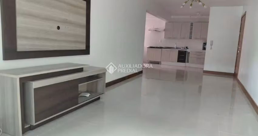 Apartamento com 3 quartos à venda na Rua Kalil Sembe, 31, Predial, Torres