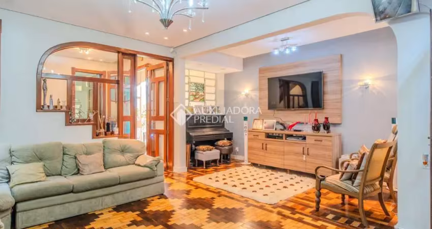 Casa com 4 quartos à venda na Rua José do Patrocínio, 620, Cidade Baixa, Porto Alegre