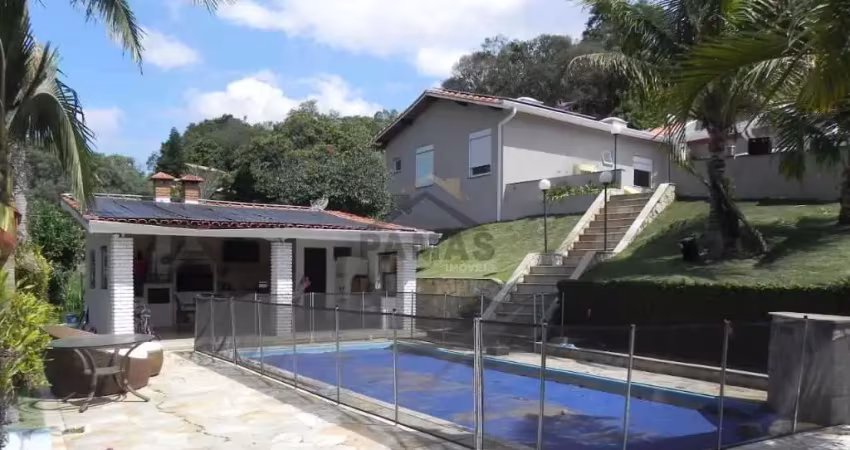 Casa terrea a venda no Condominio Vale da Santa Fe em Vinhedo/SP.