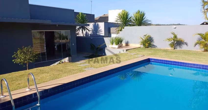 Excepcional casa térrea e nova no Condomínio Reserva dos Vinhedos em Louveira/SP