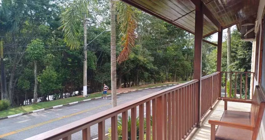 Excelente casa no condominio recanto dos paturis em vinhedo/sp.