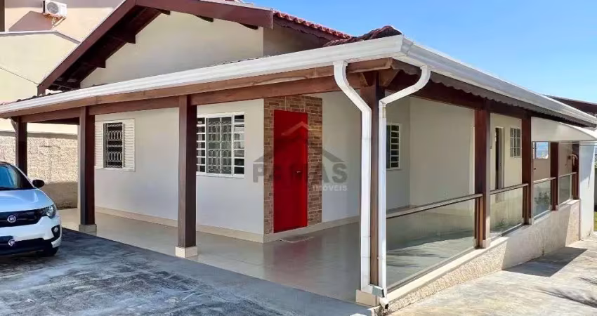 Casa terrea muito conservada em condominio de valinhos
