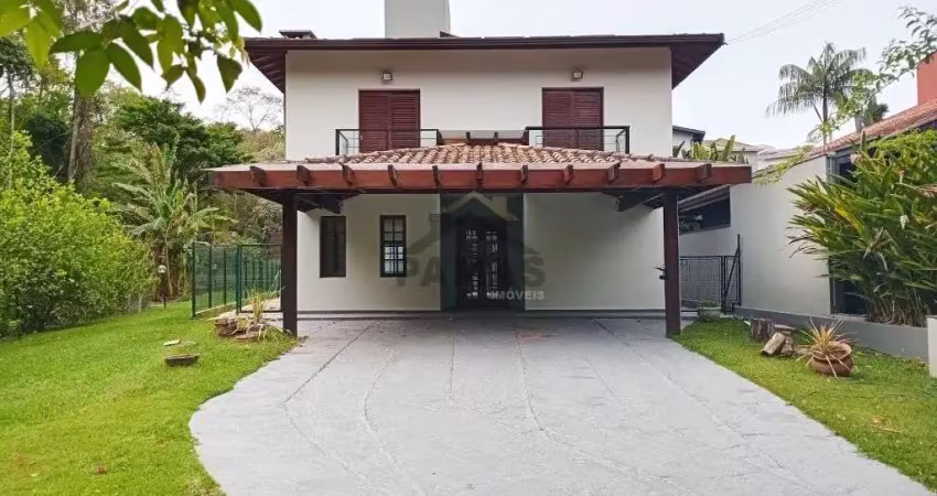 Casa para alugar no condominio bosques de grevilea com 3 suites em , vinhedo