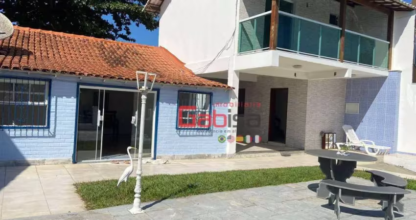 Casa com 4 dormitórios à venda, 210 m² por R$ 850.000 - Ogiva - Cabo Frio/RJ