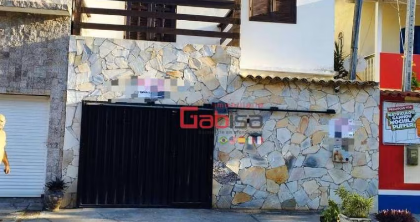 Casa com 4 dormitórios à venda, 247 m² por R$ 745.000,00 - Centro - Cabo Frio/RJ