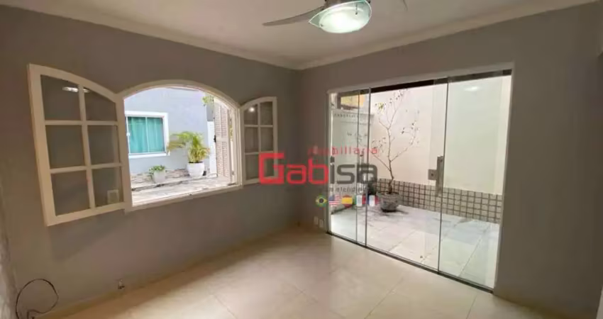 Casa com 2 dormitórios à venda, 66 m² por R$ 360.000 - Jardim Excelsior - Cabo Frio/RJ