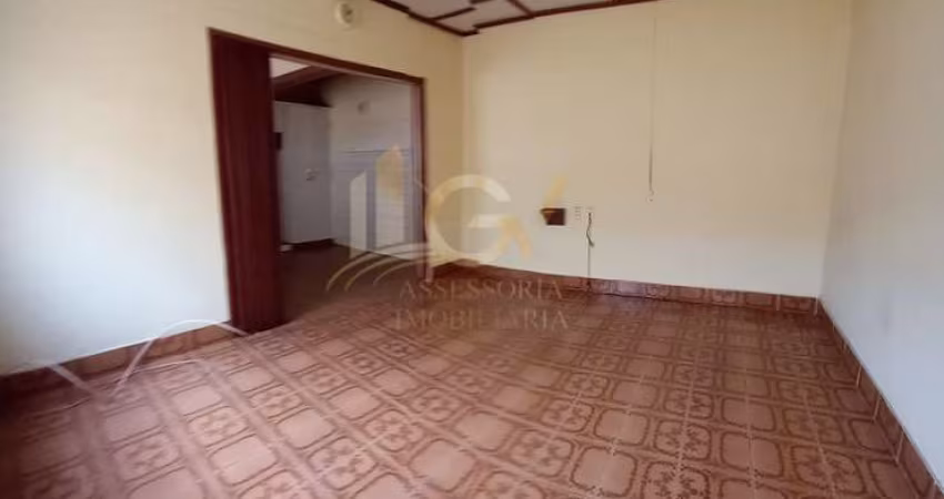 Casa antiga á venda no Centro de Indaiatuba com salão comercial alugado