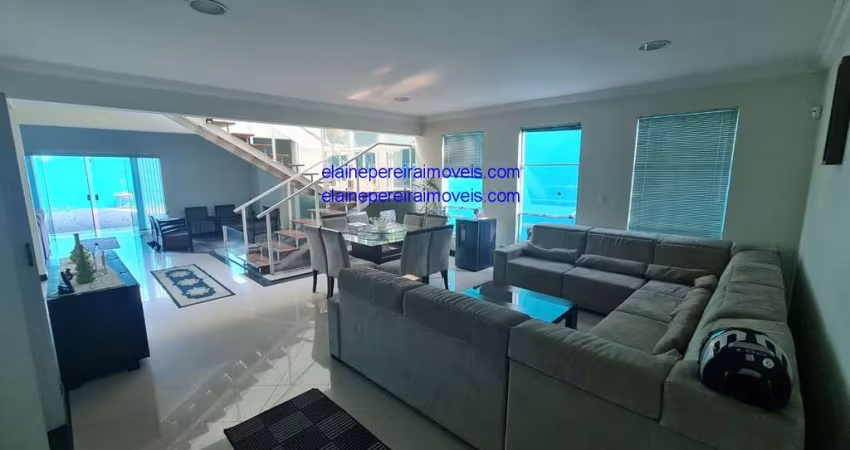 Excelente Casa no Parque dos Príncipes 5 dormitórios sendo 2suítes quintal à Venda, 484m² por R$ 1800.000