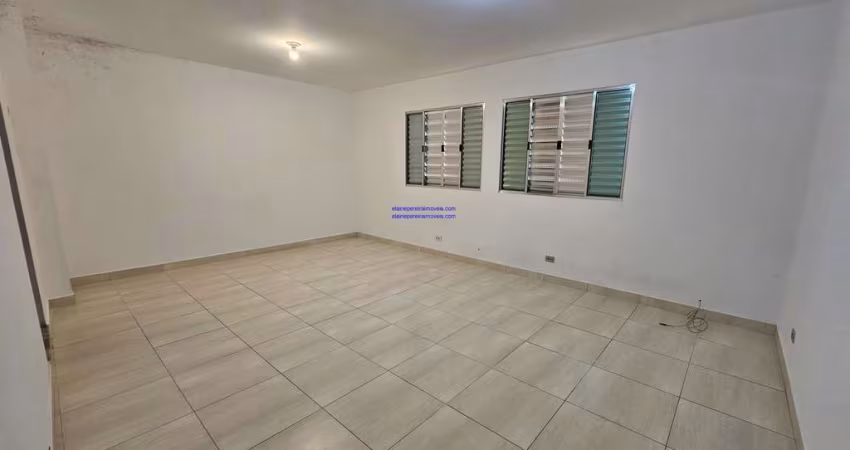 A 50mts do metro vila Sônia -  apto com 1 dts amplo, sala, cozinha R$ 2.300,00