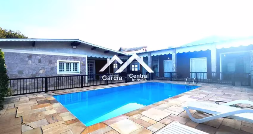 Casa com 4 quartos à venda na Centro, 450, Centro, Peruíbe