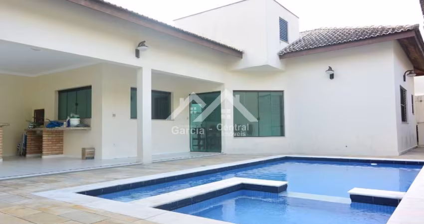 Casa de alto padrão em Peruíbe