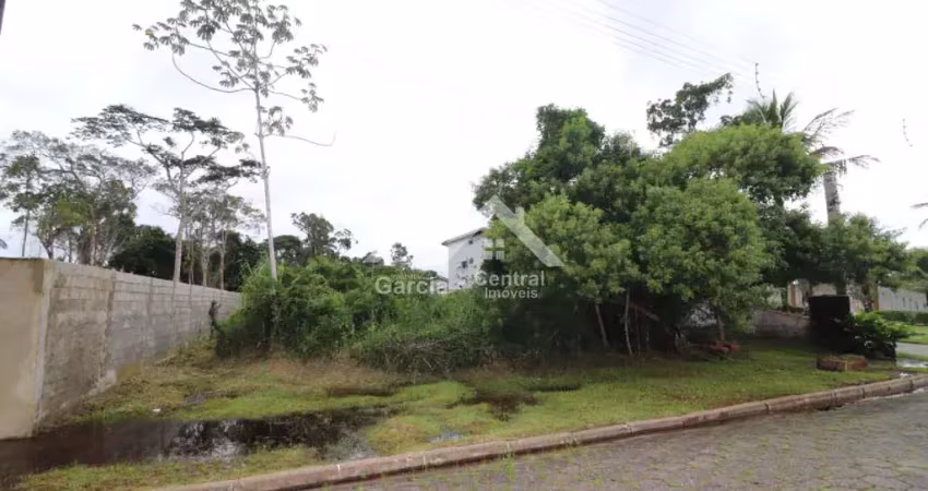 Terreno em condomínio fechado à venda na Bougainvillee Residencial V, 5, Bougainvillee V, Peruíbe