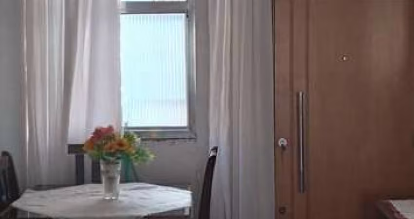 Apartamento Grande na Rua Davi Banderali