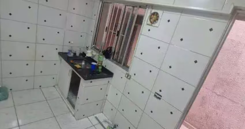 Casa com 2 quartos para alugar na Rua Isabel Garcia Marques, 69, Parque Santo Antônio (Aricanduva), São Paulo