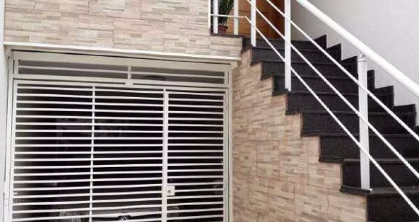 Vende-se lindo sobrado em ótima localização.