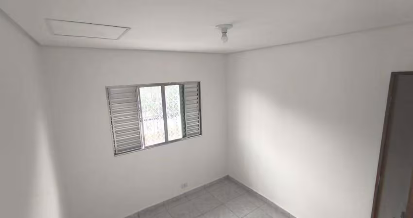 Casa com 2 dormitorios bem localizada