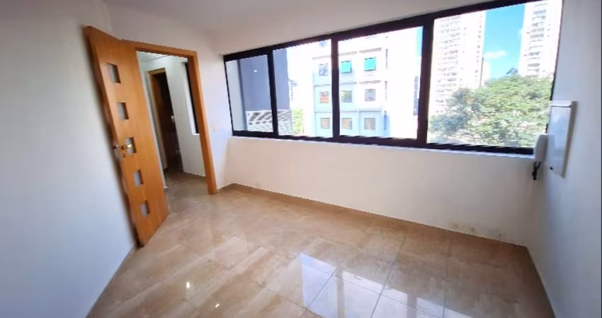Sala comercial para alugar na Rua Maestro Cardim, 354, Liberdade, São Paulo