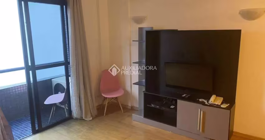 Flat com 1 quarto para alugar na Alameda dos Arapanés, 1142, Moema, São Paulo