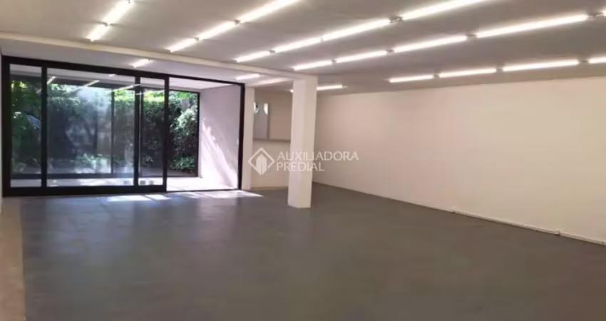 Sala comercial para alugar na Rua Bruxelas, 188, Sumaré, São Paulo