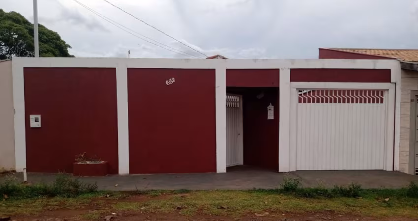 Casa com edícula