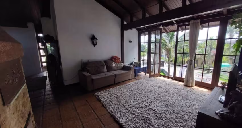 Casa com 14 quartos à venda na Rua Doutor José Bahia Bittencourt, 121, Canasvieiras, Florianópolis