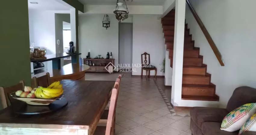 Casa com 4 quartos à venda na Recanto das Borboletas, 103, Vargem do Bom Jesus, Florianópolis