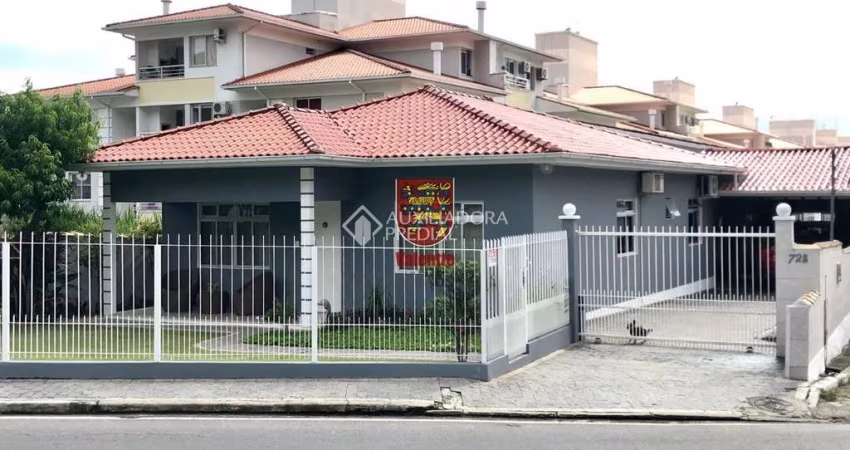 Casa com 7 quartos à venda na Rodovia Tertuliano Brito Xavier, 723, Canasvieiras, Florianópolis
