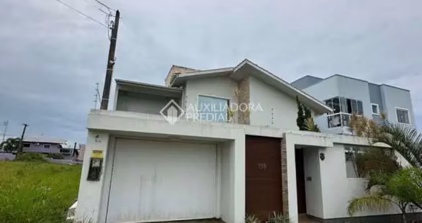 Casa com 3 quartos à venda na Paulo Martins, 981, Centro, Imbituba