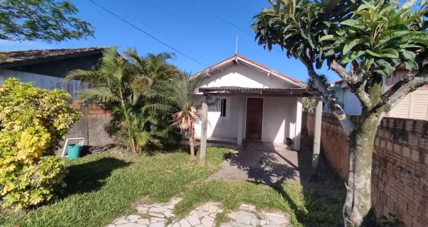 Casa com 2 quartos à venda na Francisco Florentino Duarte, 327, Povoado de Nova Brasília, Imbituba
