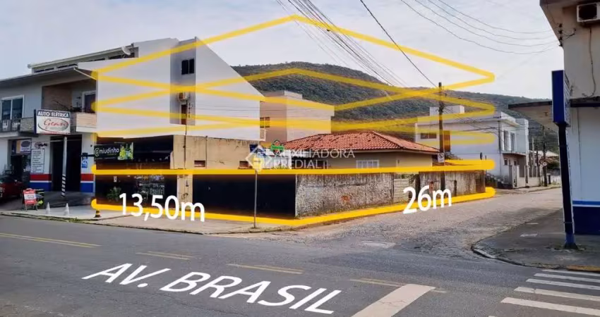 Terreno à venda na Brasil, 568, Paes Leme, Imbituba