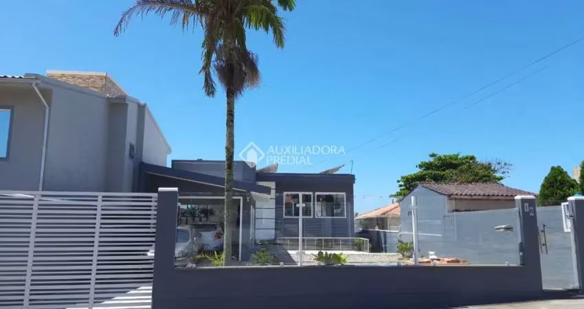 Casa com 2 quartos à venda na Braulino Trajano de Miranda, 1, Vila Nova Alvorada, Imbituba